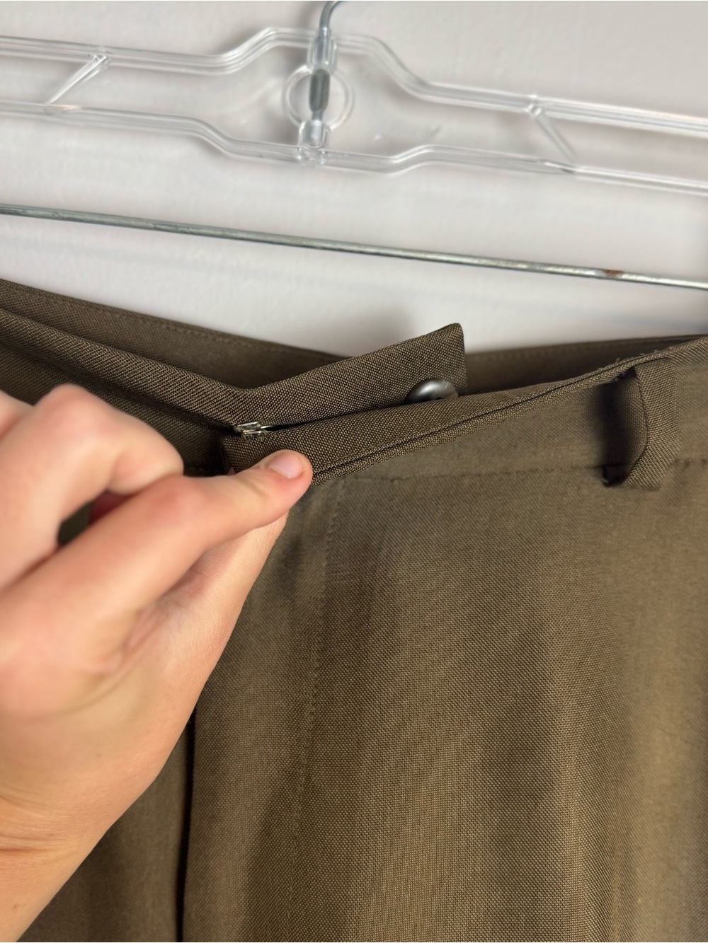 Lauren Ralph Lauren 100% Sill Women's Straight Leg Pants in Olive Brown Size 12 - Picture 5 of 9